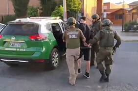 Detienen a adolescente que sería presunto autor de violenta encerrona que sufrió padre de Ricardo Mewes