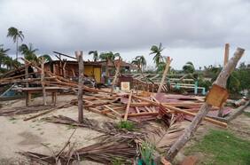 Al menos diez muertos y 20 desaparecidos deja el huracán “Ágatha” en México