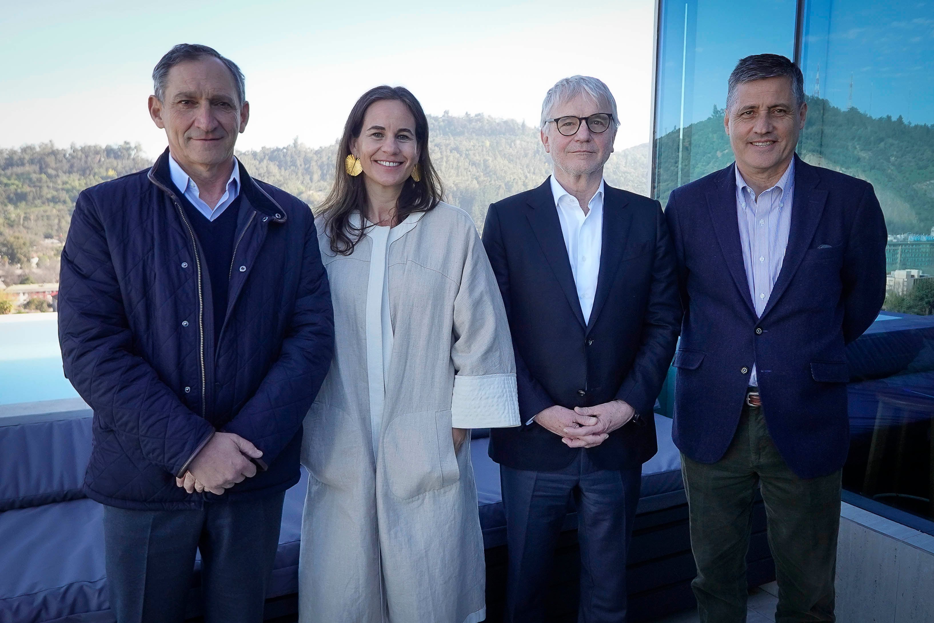 Arturo Natho, gerente general de Copec; María José O’Shea, directora ejecutiva en Narrativa by Cadem; Antonio Büchi, gerente general de Entel y Marcelo Gálvez, gerente general de SMU.