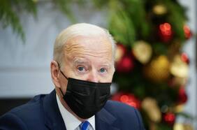 Presidente Biden advierte que Ómicron “se va a propagar mucho más rápidamente” en Estados Unidos