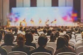 Gremio de eventos corporativos critica decisión del Minsal y alerta que pone en riesgo 100 mil empleos