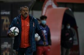 El DT azul mantiene la fe, pese a la derrota: “Lo sacaremos adelante, más allá de lo que diga la gente”