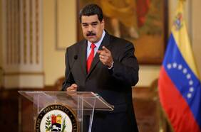 Maduro insiste en que  María Corina Machado “huyó” hacia España y ella lo desmiente