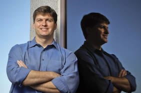 Michael Burry, uno de los inversionistas que anticipó la crisis financiera del 2008, va contra la tendencia del mercado