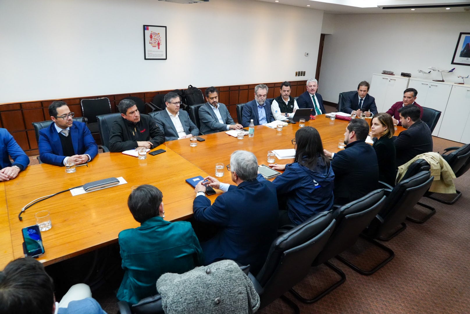 Gobierno presentan Plan Nacional de Conectividad en Emergencias para resguardar redes en el sistema frontal