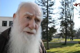 Sacerdote de 94 años sufre violento asalto en Los Lagos: “Le preguntaban por la plata y él decía que no tenía”