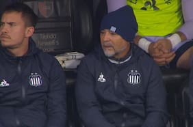 Otro extécnico de la U arruina el estreno de Jorge Sampaoli al mando de Talleres de Córdoba