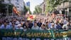 Marcha apoyada por partidos de derecha pide la renuncia del presidente Pedro Sánchez en Madrid y lo llaman “corrupto”