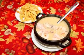 Pollo al coñac: 5 lugares para probar este clásico invernal