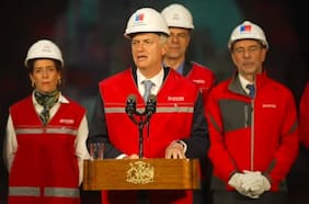 Kast destaca Metro como “obra de Estado” y hace alusión al estallido: “No se puede destruir lo que sirve a tantas personas”