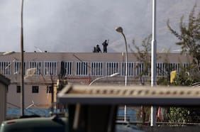 Gendarmería reporta fuga de dos internos desde cárcel Colina 1