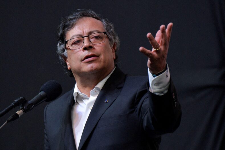 Colombia and ELN rebels begin six-month ceasefire