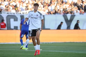 Buena noticia para Fernando Ortiz: Claudio Aquino entrena con normalidad en Colo Colo