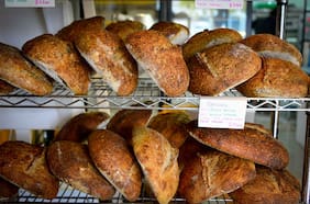 La Popular Pizza y Pan: el templo del buen pan inaugura un nuevo local tan adictivo como el original