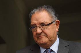 Huenchumilla (DC) cuestiona premura en debate de la ley Nain-Retamal y dice que “debería estudiarse la posibilidad de tener un veto”