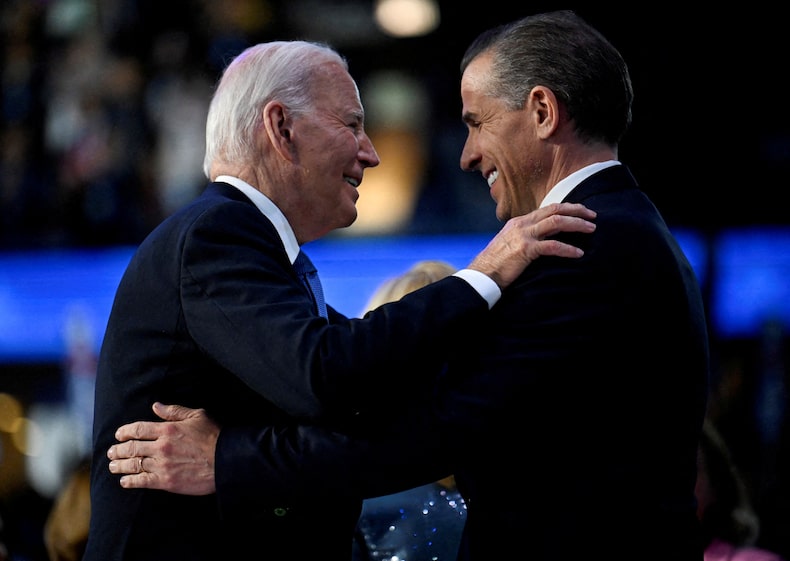 FILE PHOTO: Democratic National Convention (DNC), Chicago