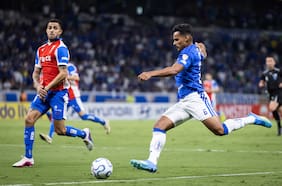 La molestia del DT de Cruzeiro tras el triunfo de la UC: “Dominamos el partido, el rival creó muy pocas”