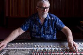 Mario Breuer, productor clave del rock chileno de los ‘90: “No hago discos como otro, los hago como me parece a mí”