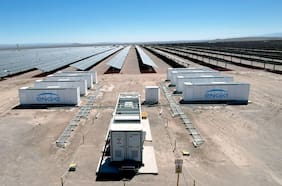 La planta de almacenamiento más grande de Latinoamérica inició su operación comercial en la Región de Antofagasta