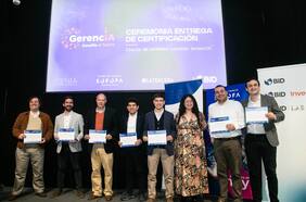 Con éxito de asistentes culminó primera versión de curso de IA para ejecutivos