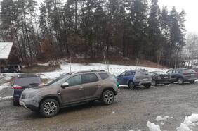 Renault prueba en Europa un Duster estirado y de siete asientos