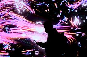 La batería de tu celular cargada en solo 9 minutos: la batalla por la carga móvil más rápida del mundo se disputa en feria de Barcelona