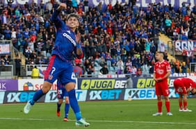 La U le da un baile a Ñublense y baja los 10 puntos de diferencia en la batalla con Colo Colo