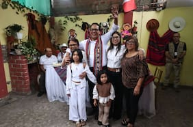 Balotaje en Perú: Conteos rápidos dan empate técnico entre Roberto Sánchez y Keiko Fujimori en medio de reñida disputa electoral