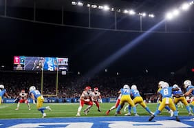NFL en Sao Paulo: Los Angeles Chargers le da un duro golpe a los Kansas City Chiefs en el inicio de la temporada