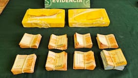 Siete detenidos por tráfico de drogas en Peñaflor: Carabineros incautó dos kilos de cocaína y más de $8 millones en efectivo