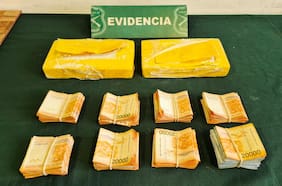 Siete detenidos por tráfico de drogas en Peñaflor: Carabineros incautó dos kilos de cocaína y más de $8 millones en efectivo