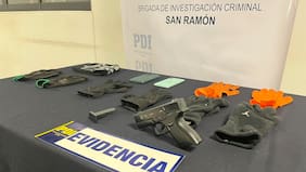 Subcomisario PDI que iba al teatro con su familia detiene a dos sujetos por robo de vehículo
