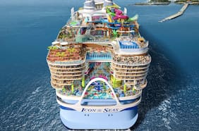 ¿Cómo es el crucero más grande del mundo que navegará en 2024?