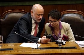 “¿Qué pretende?“: exministros de Boric emplazan con dureza a Kast por cuestionar cifras de pobreza de última encuesta Casen