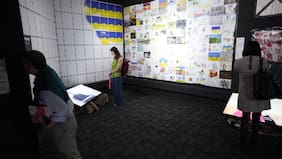 “No hay niños, hay gente”: Ucrania recuerda a menores secuestrados por Rusia con exhibición en Santiago