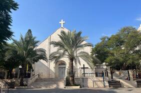 Gobierno palestino y Hamas condenan el ataque de Israel contra la única iglesia católica de Gaza