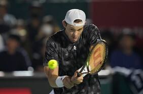 Nicolás Jarry cae contra Roberto Carballés y se despide del ATP 250 de Nápoles