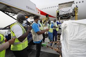 “Ha llegado la esperanza”: el júbilo en Ghana con el arribo de las primeras vacunas contra el Covid-19
