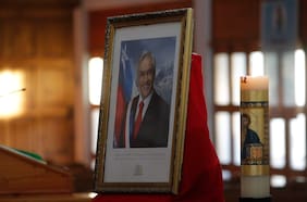 “La figura de Piñera crece en el corazón de los chilenos”: exministros y futuras autoridades participan en misa por los dos años de la muerte del exmandatario