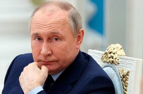 Putin asegura a presidente francés Emmanuel Macron que está dispuesto a dialogar con Ucrania