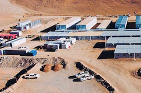 Los celos sindicales que inquietan a multimillonario proyecto minero en frontera de Argentina y Chile