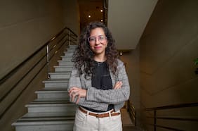 Pese a reparo del gobierno: Yeomans (FA) refuerza idea de plebiscitar las AFP si proyecto previsional no incluye separación de la industria