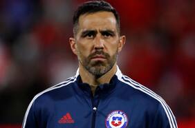 Un gallito contra Almirón: las razones que explican la obsesión de Aníbal Mosa por apostar con todo por Claudio Bravo