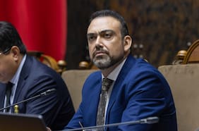 Senador Bianchi acusa a Steinert de “sequía legislativa” en seguridad y gobierno detalla su agenda en el Congreso