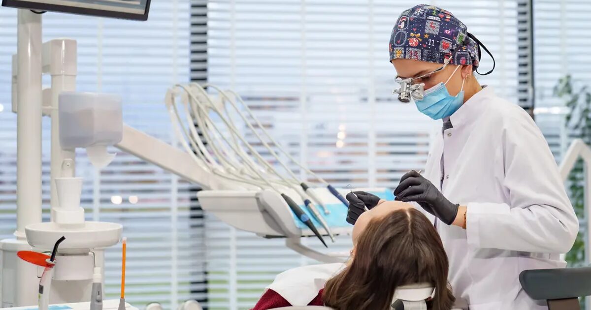 Salud Bucodental en Chile: Uniendo Fuerzas para Combatir una Crisis Urgente