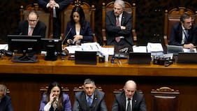 Quiroz cede y asistirá a mesa político-técnica por la megarreforma impulsada por senadora Núñez