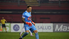 La emoción de Campestrini tras igualar récord de longevidad en el fútbol chileno: “Tengo ganas de atajar un poquito más”