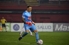 La emoción de Campestrini tras igualar récord de longevidad en el fútbol chileno: “Tengo ganas de atajar un poquito más”