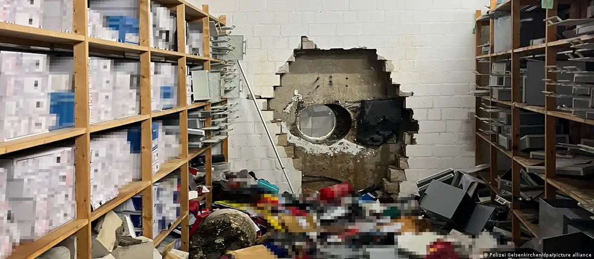 Ladrones roban 30 millones de euros en una caja de ahorros alemana