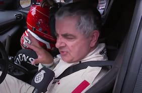 Mr. Bean se pone a los mandos de un Toyota GR Yaris a hidrógeno y éste es el resultado